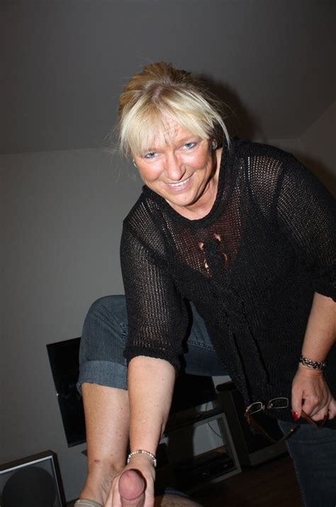 deutsche milf handjob|Free German Milf Handjob Porn .